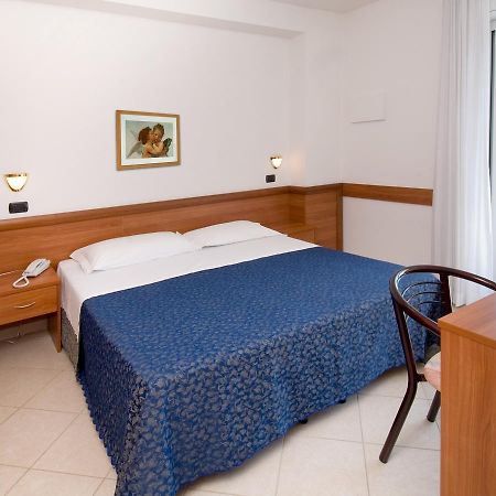 Residence Clipper Giulianova Exterior photo